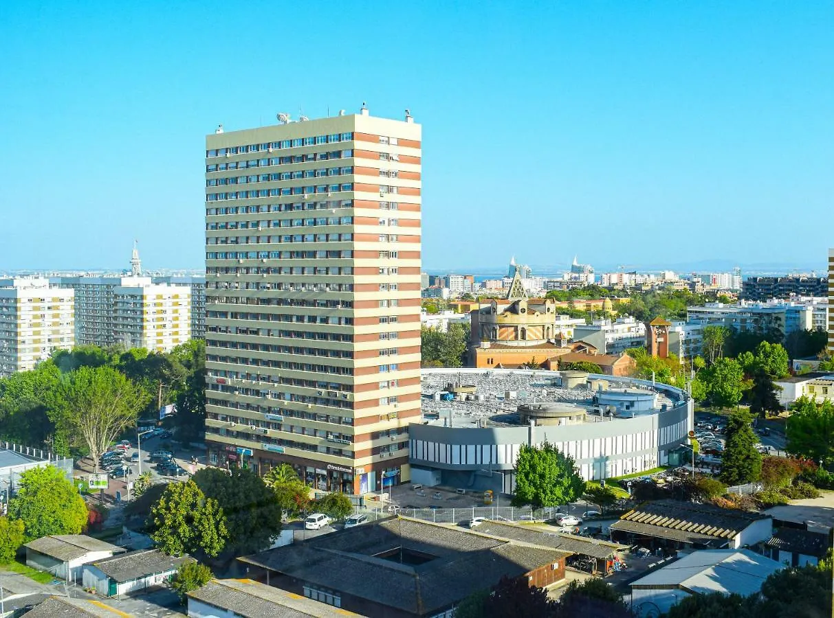 Апартаменты Lisbon Sky View 3Br Home + Near Airport + Free Parking