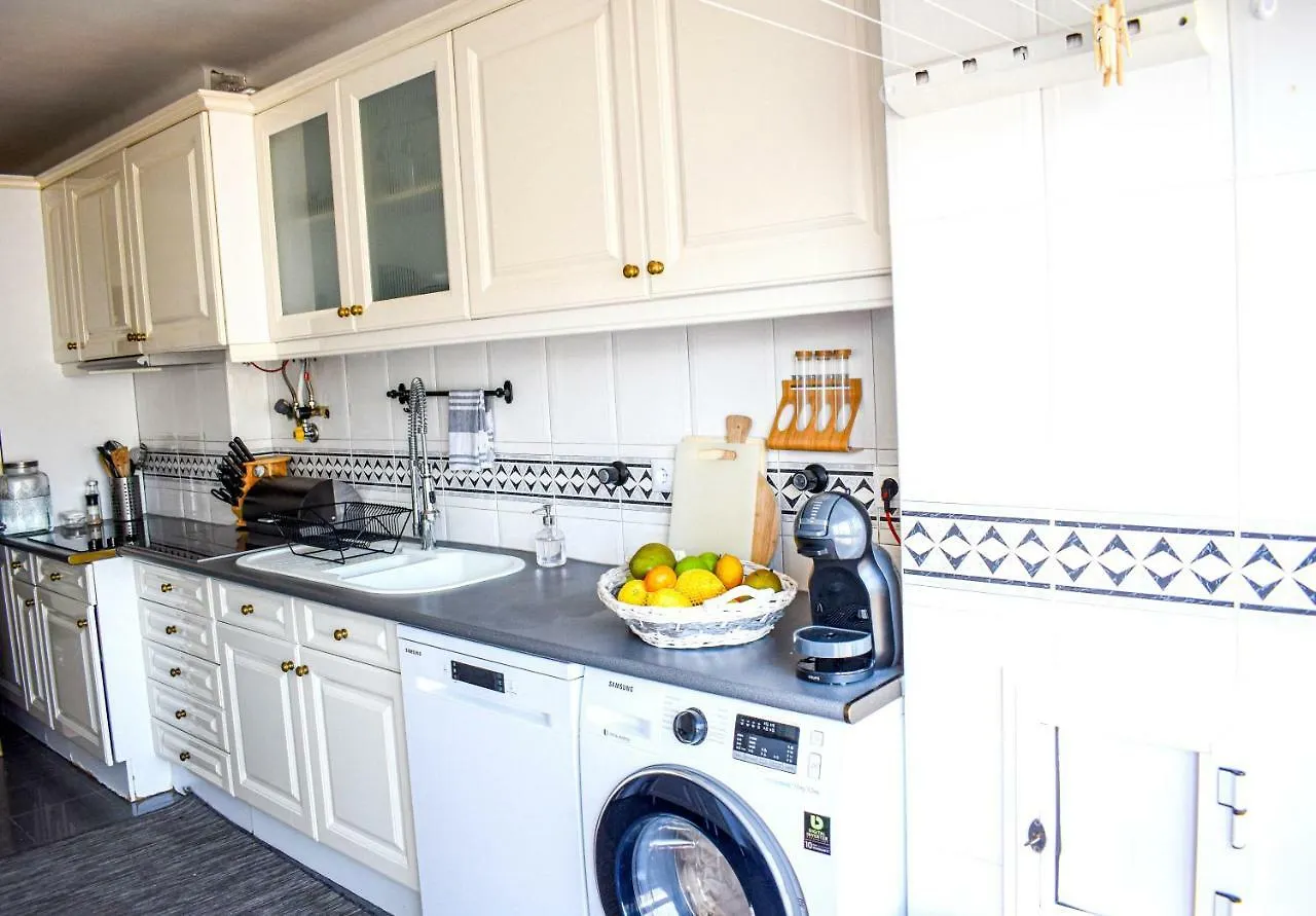 Apartamento Lisbon Sky View 3Br Home + Near Airport + Free Parking
